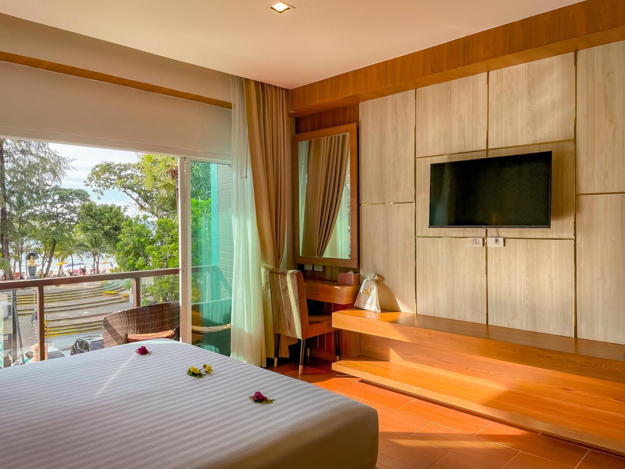 Quality Beach Resorts And Spa Patong Eksteriør bilde